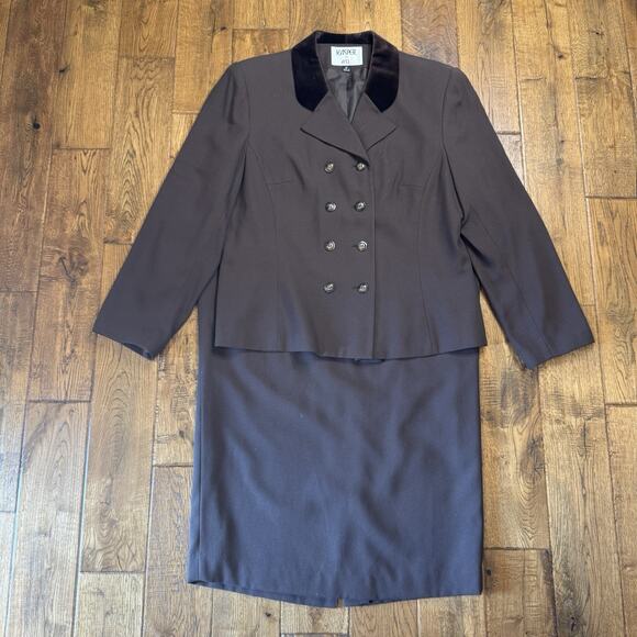 Kasper For A.S.L Chocolate Brown Skirt Suit 2 Pc Set Size 16 Velvet Collar - Picture 1 of 15